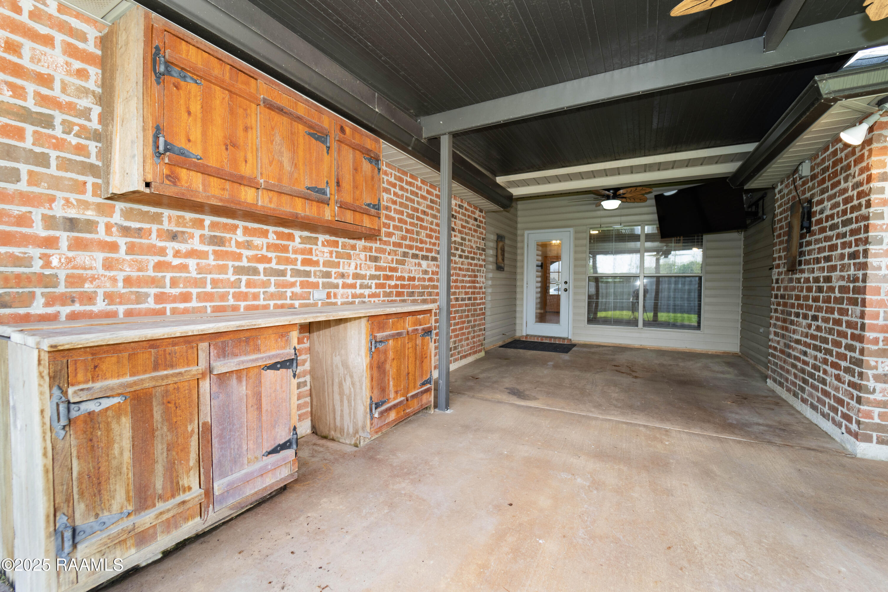 200 Bald Eagle Drive Lafayette, LA 70508 - Photo 15 of 16 Patio2