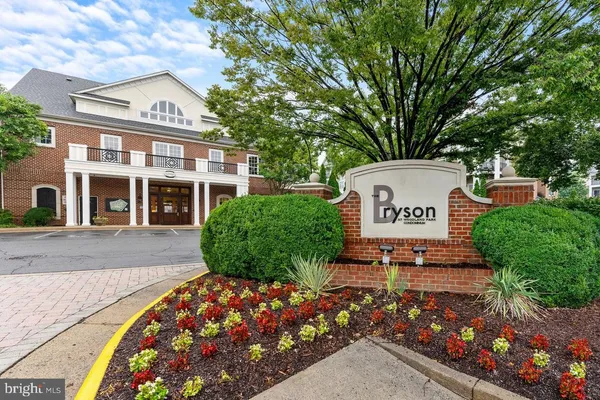$375,000 | 12905 Centre Park Circle, Unit 212, Herndon, VA 20171