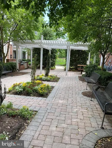 $395,000 | 12905 Centre Park Circle, Unit 212, Herndon, VA 20171