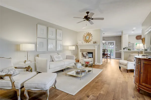 $379,000 | 1135 Enclave Square West, Houston, TX 77077