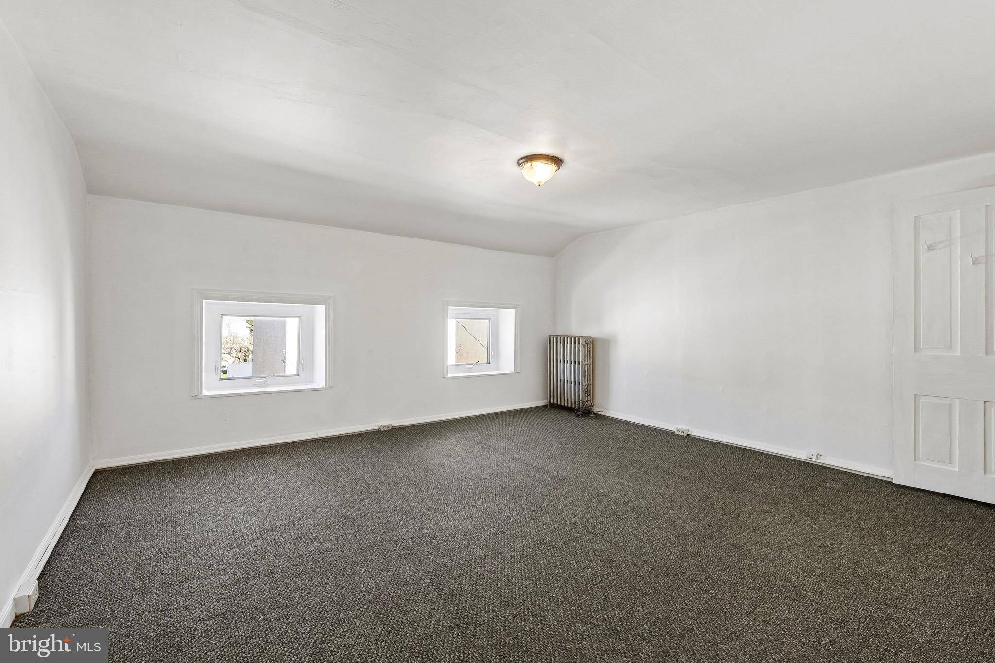 439 Lemonte Street Philadelphia, PA 19128 - Photo 34 of 42 an empty room with windows