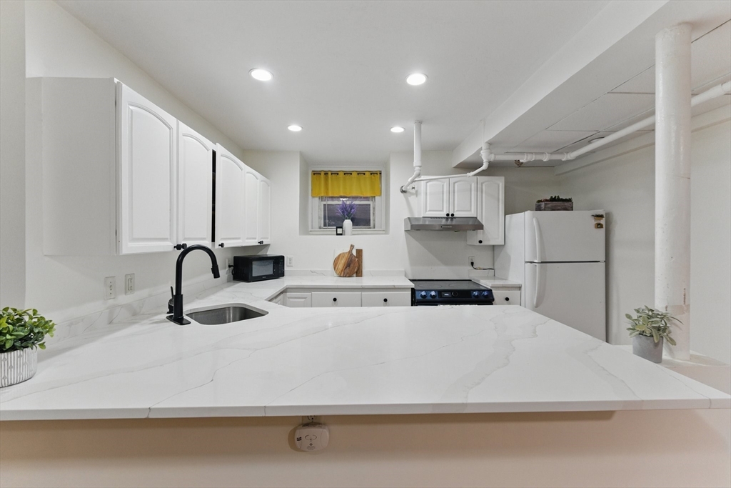 16 Garrison Road, Unit 7 Brookline, MA 02445 - Photo 3 of 33