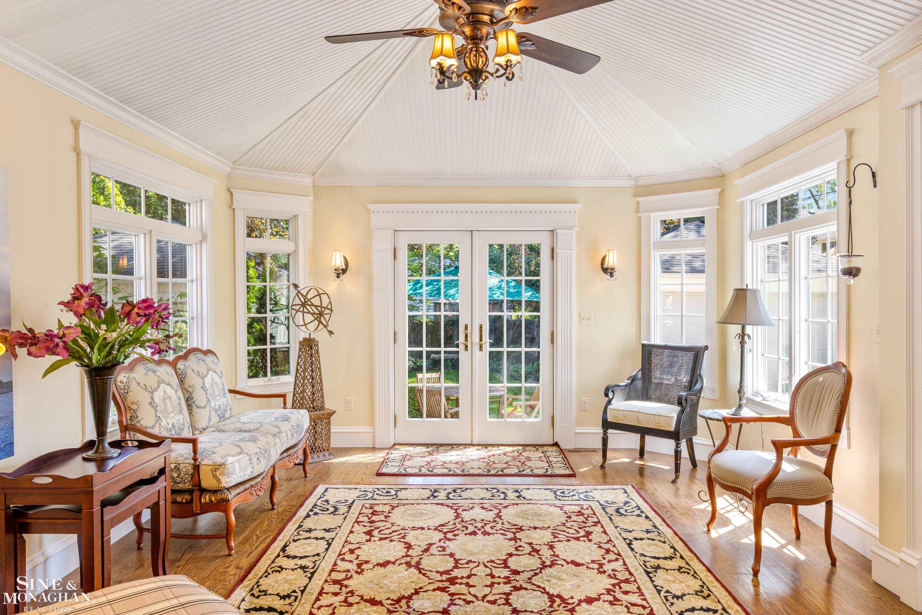 170 Fisher Road Grosse Pointe, MI 48230 - Photo 12 of 38 50114674-12.JPG