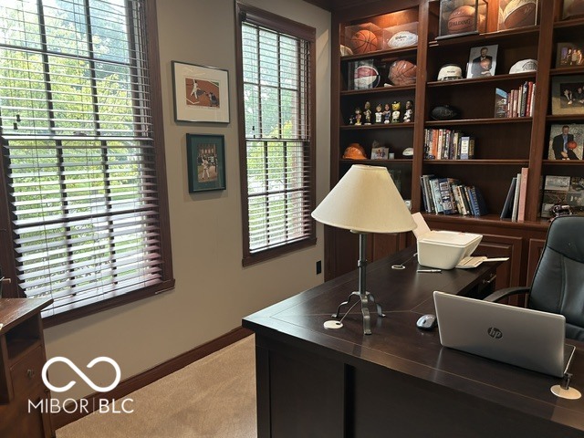 2028 Rhettsbury Street Carmel, IN 46032 - Photo 10 of 28 Gallery Image 10