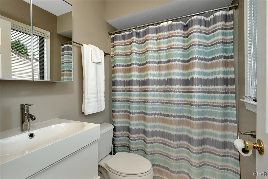 1728 Butztown Road, Unit B1 Bethlehem, PA 18017 - Photo 13 of 19 Gallery Image 13