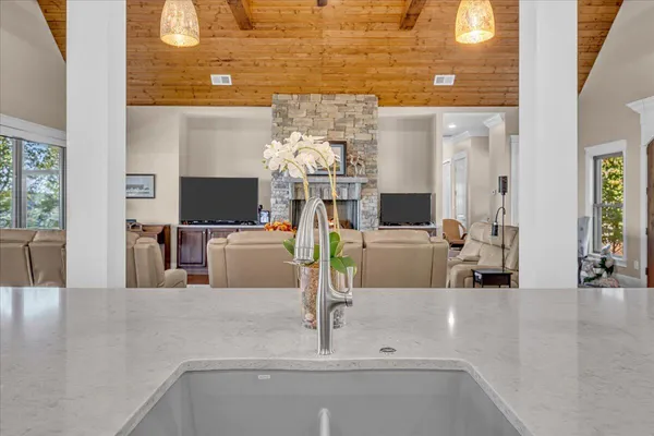 $1,375,000 | 209 Moonshine Drive, Jasper, TN 37347