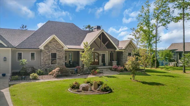 $1,389,000 | 209 Moonshine Drive, Jasper, TN 37347