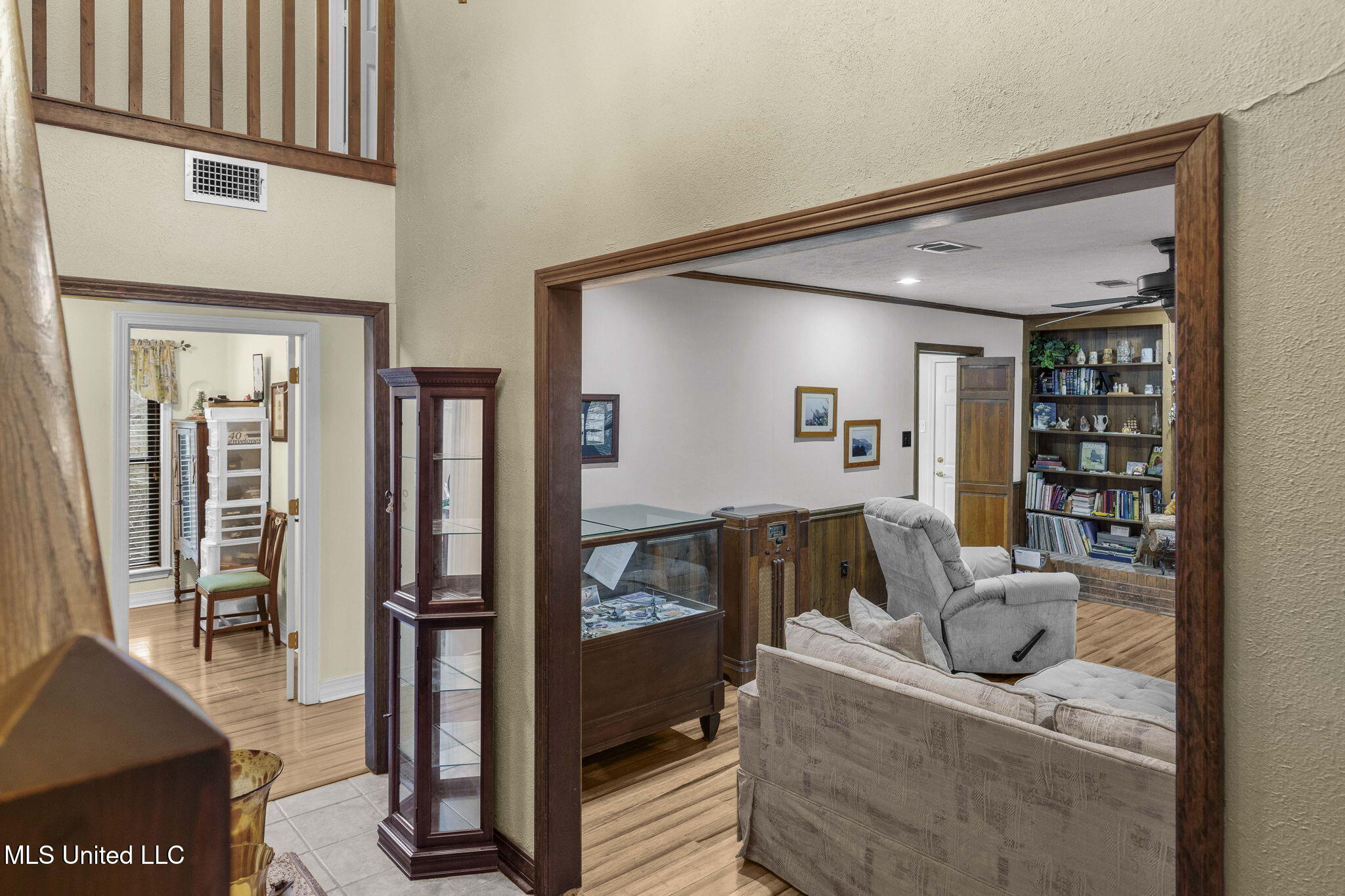 103 Wickstead Drive Clinton, MS 39056 - Photo 31 of 81 Foyer 2