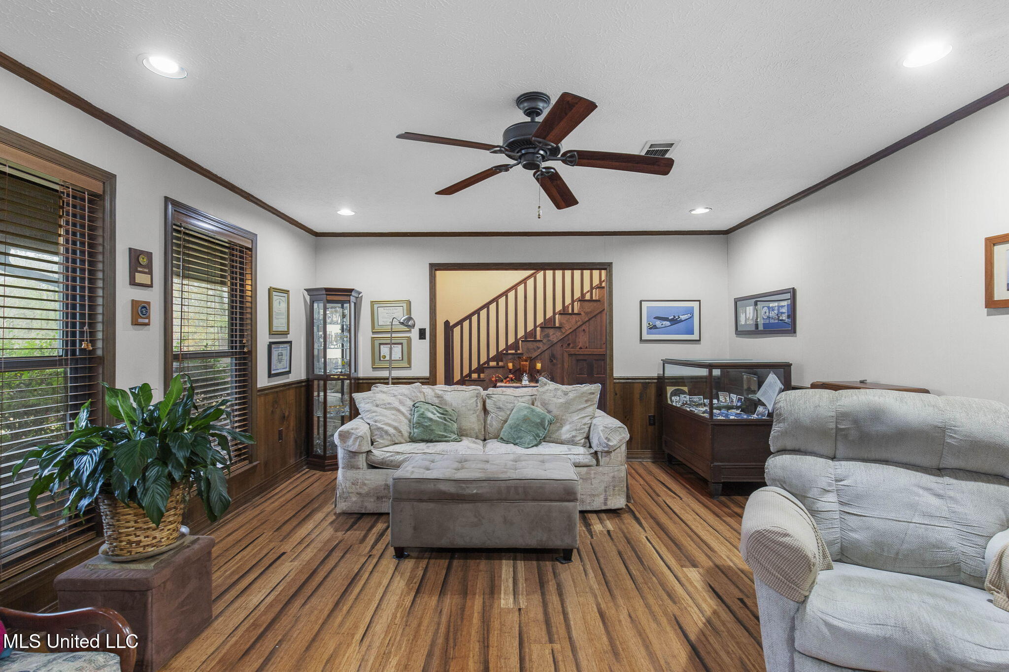 103 Wickstead Drive Clinton, MS 39056 - Photo 37 of 81 Living room 4