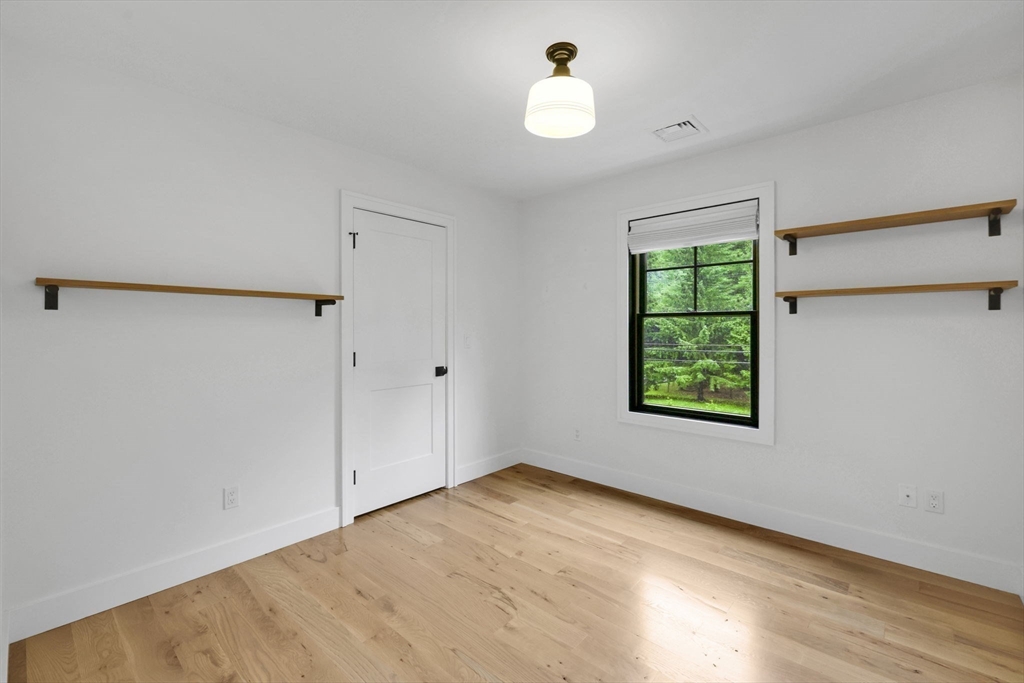 1322 Center Street Ludlow, MA 01056 - Photo 26 of 40
