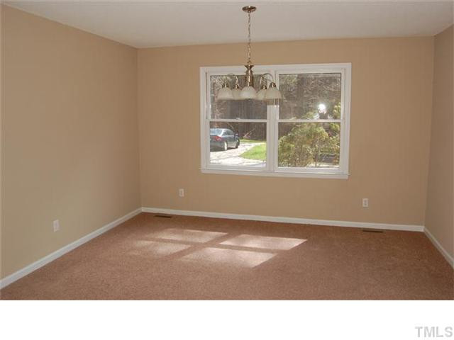 3434 Cornwallis Road Garner, NC 27529 - Photo 5 of 12 Dining Area