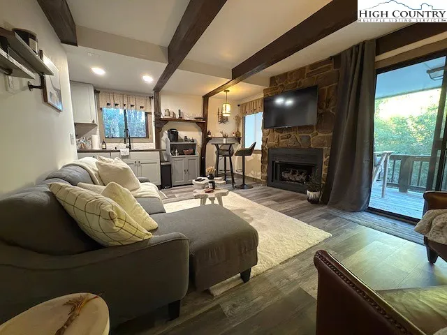 $218,900 | 76 Creekside Court, Unit B, Banner Elk, NC 28604