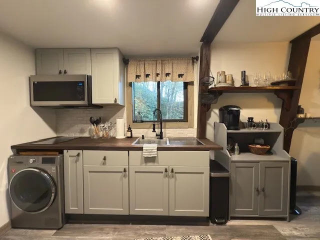 $218,900 | 76 Creekside Court, Unit B, Banner Elk, NC 28604