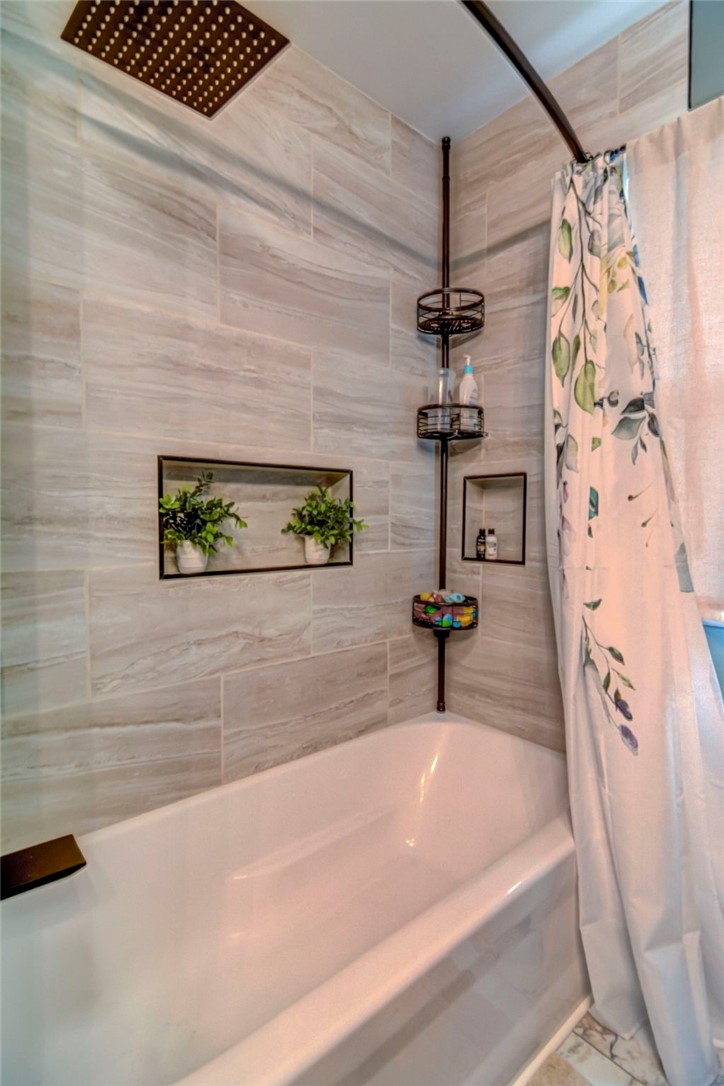 108 South Stevens Avenue Decatur, IL 62522 - Photo 21 of 38 Gallery Image 21