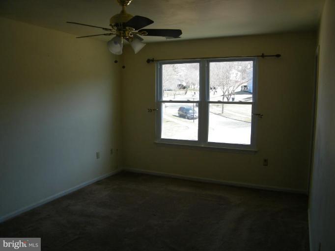 7402 Jaffrey Road Fort Washington, MD 20744 - Photo 4 of 11 Bedroom #1