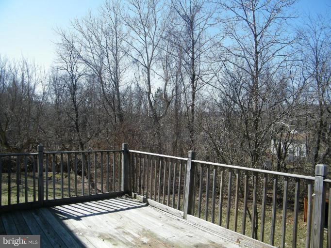7402 Jaffrey Road Fort Washington, MD 20744 - Photo 10 of 11 Deck