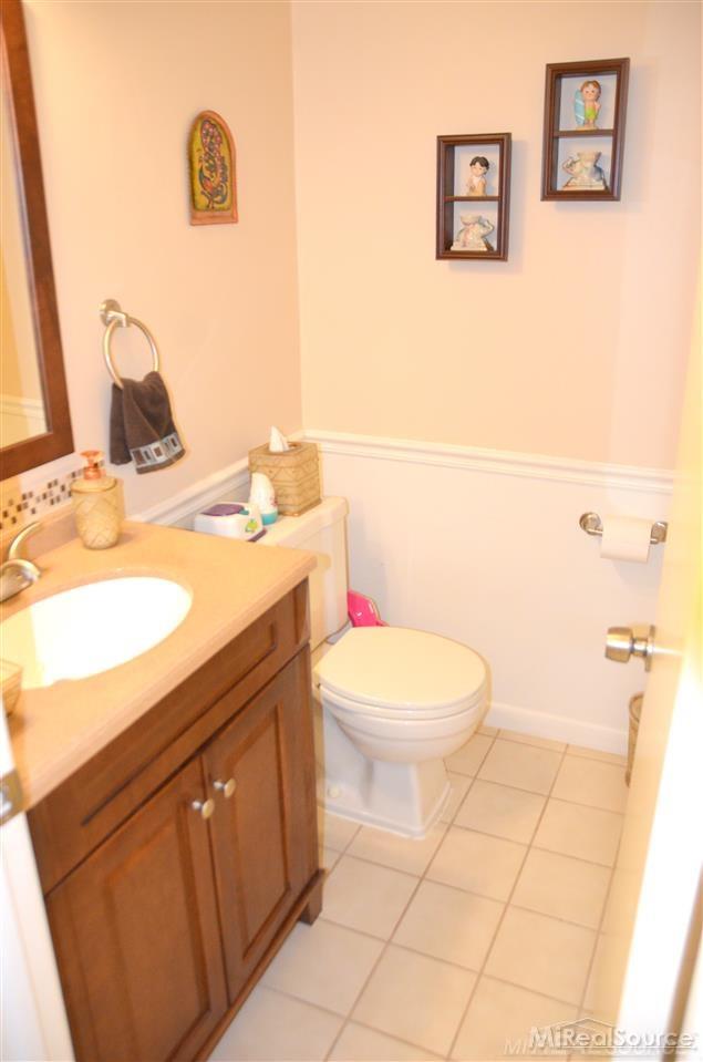 1455 Lantern Lane Rochester Hills, MI 48306 - Photo 19 of 27