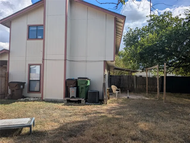 $1,500 | 1201 Doreen Court, Unit A, Round Rock, TX 78664