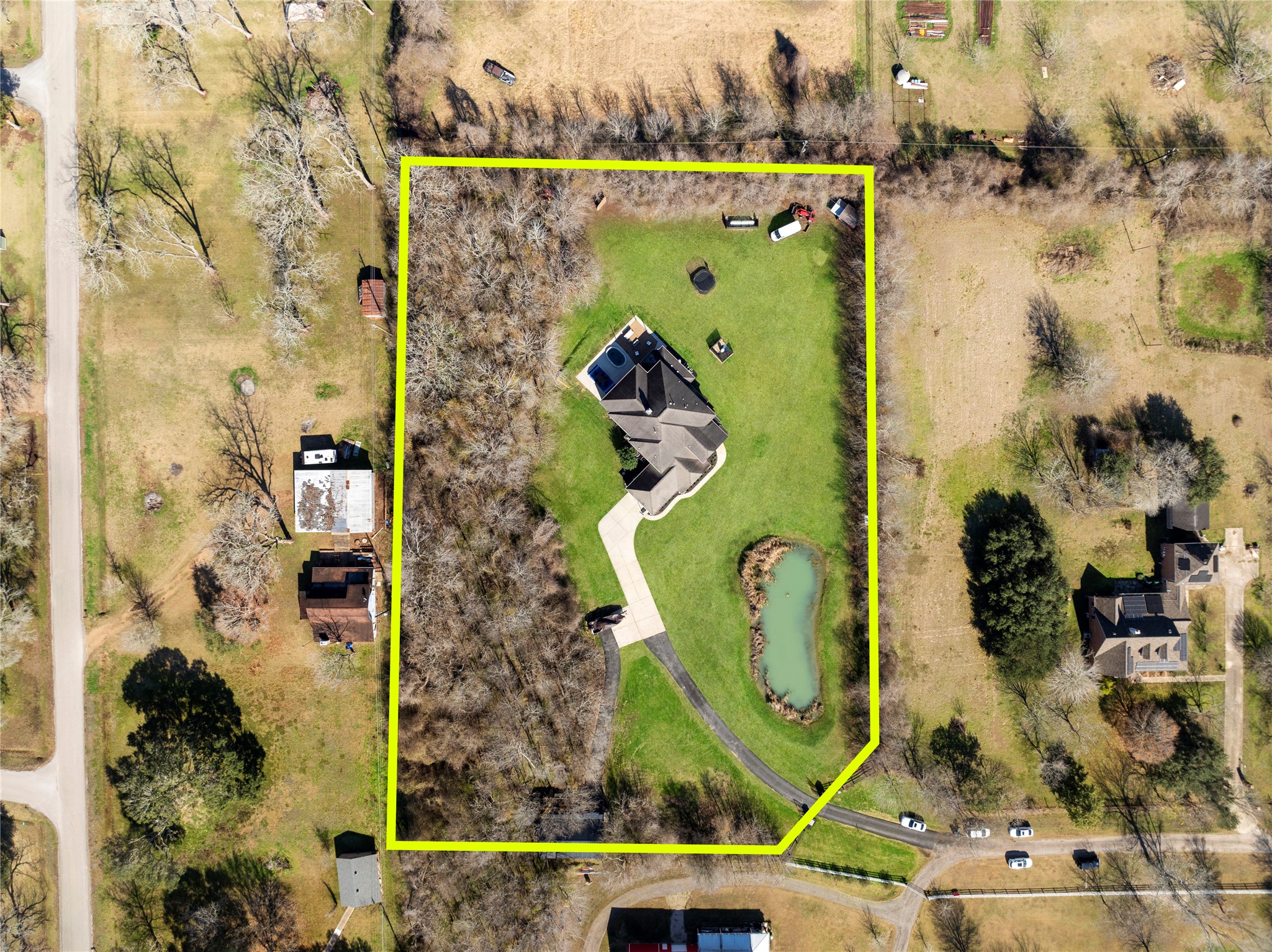 36345 Lady J Circle Wallis, TX 77485 - Photo 48 of 50 an aerial view of a bathroom