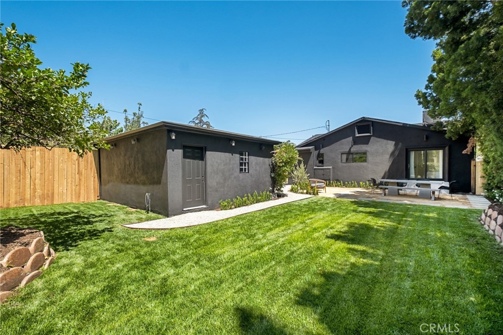 11110 Landale Street Toluca Lake, CA 91602 - Photo 42 of 44