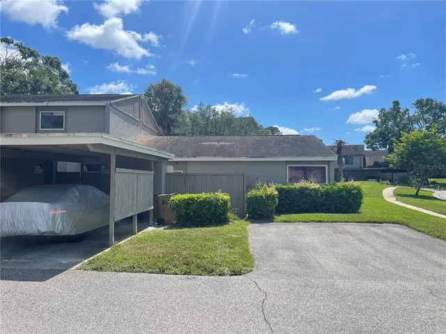 $179,900 | 8601 Cattail Drive, Unit 8601, Temple Terrace, FL 33637