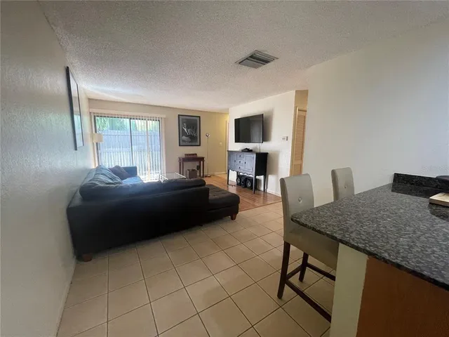 $179,900 | 8601 Cattail Drive, Unit 8601, Temple Terrace, FL 33637