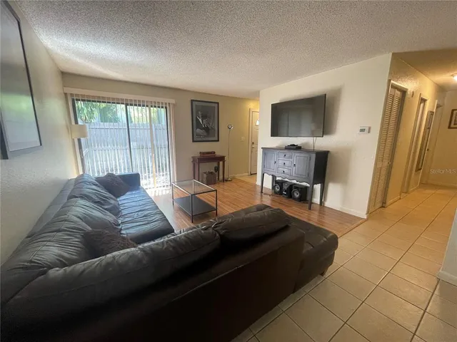$179,900 | 8601 Cattail Drive, Unit 8601, Temple Terrace, FL 33637