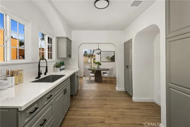 $799,900 | 621 South Burris Avenue, Compton, CA 90221