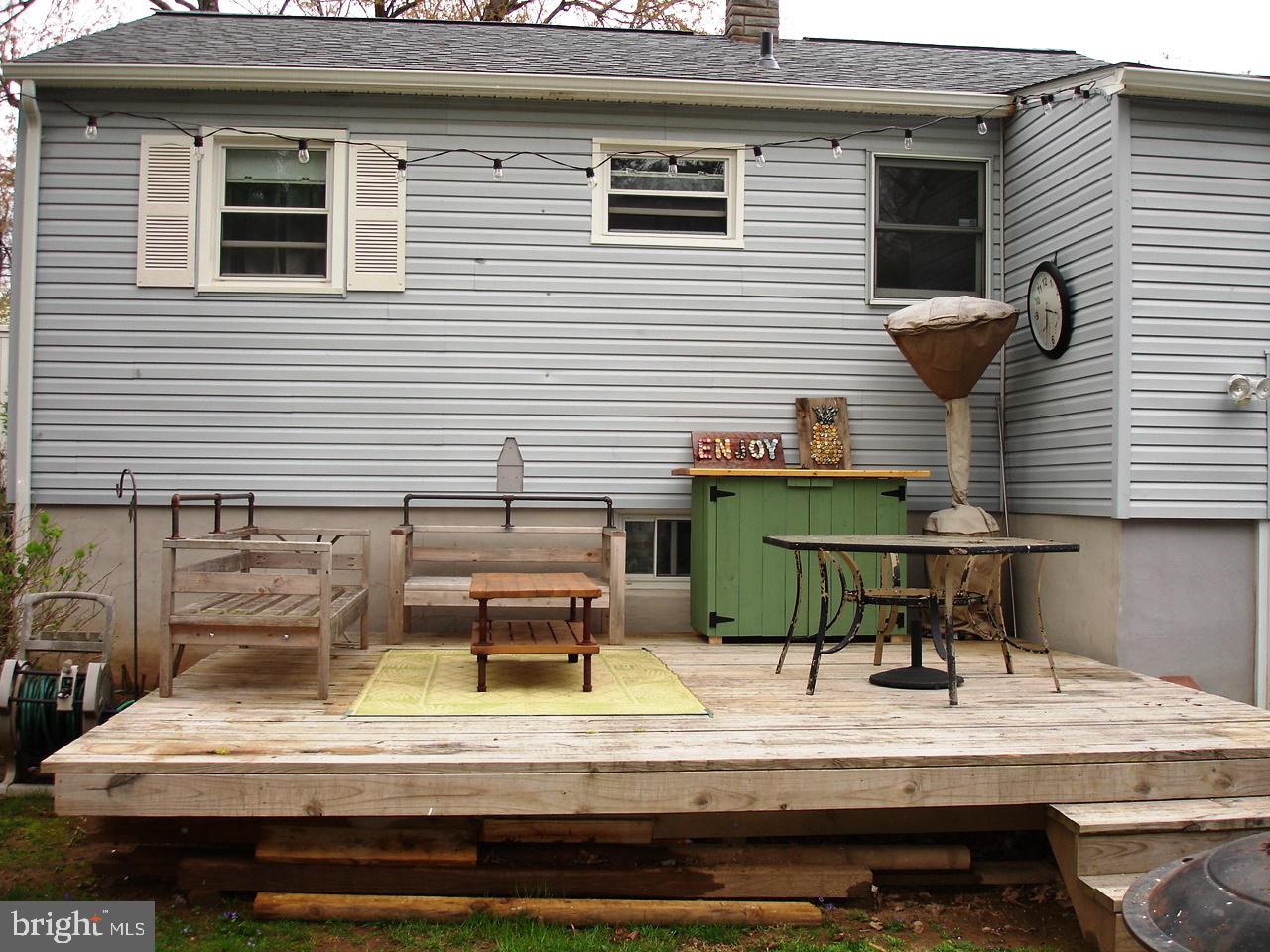 47 Wengate Road Owings Mills, MD 21117 - Photo 39 of 41 Back deck