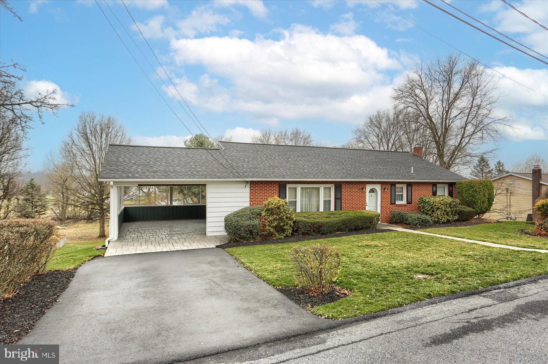 7409 Slate Ridge Road Harrisburg, PA 17112 - Photo 31 of 33 One level living...