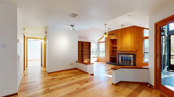 $3,000 | 11 Sand Piper Place, The Woodlands, TX 77381