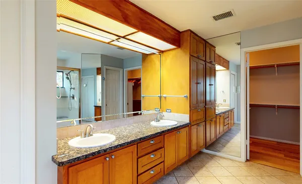 $3,000 | 11 Sand Piper Place, The Woodlands, TX 77381