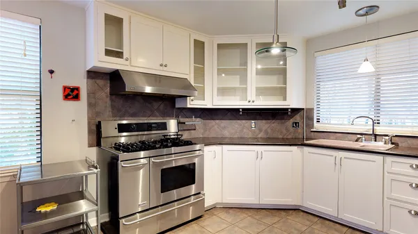 $3,000 | 11 Sand Piper Place, The Woodlands, TX 77381