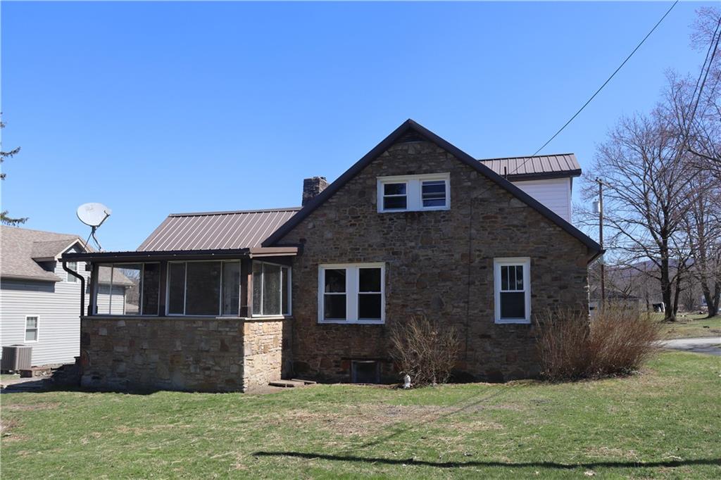 873 Nature Run Road Ligonier, PA 15658 - Photo 3 of 23