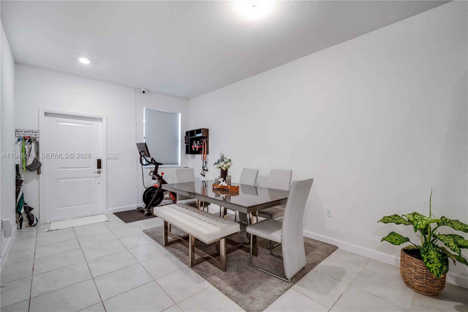 28574 Southwest 134th Court, Unit 28574 Homestead, FL 33033 - Photo 4 of 29 a living room with furniture