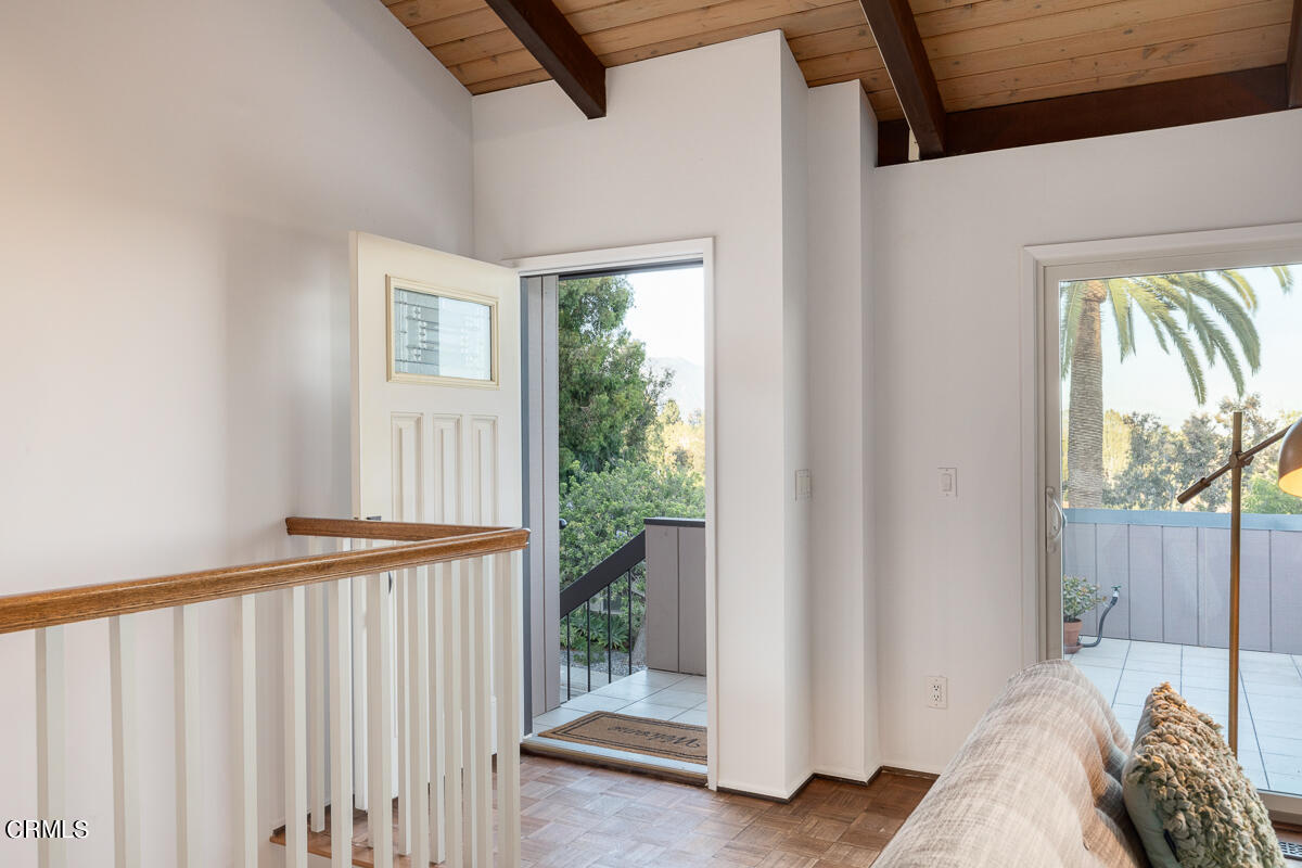 205 Malcolm Drive Pasadena, CA 91105 - Photo 5 of 28 205 Malcolm_290v1_mls