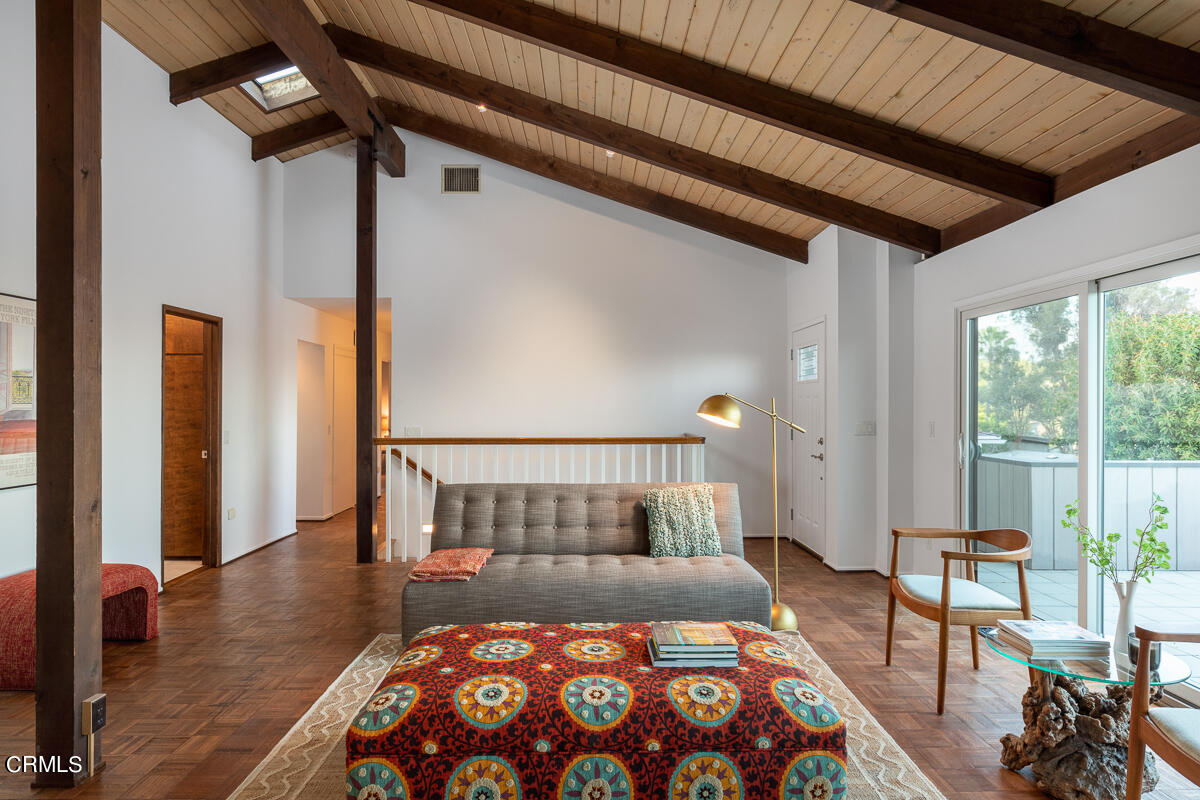 205 Malcolm Drive Pasadena, CA 91105 - Photo 8 of 28 205 Malcolm_334v1_mls