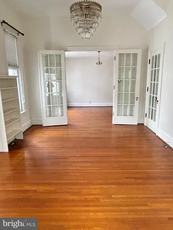 $1,600 | 506 West Burke Street, Martinsburg, WV 25401