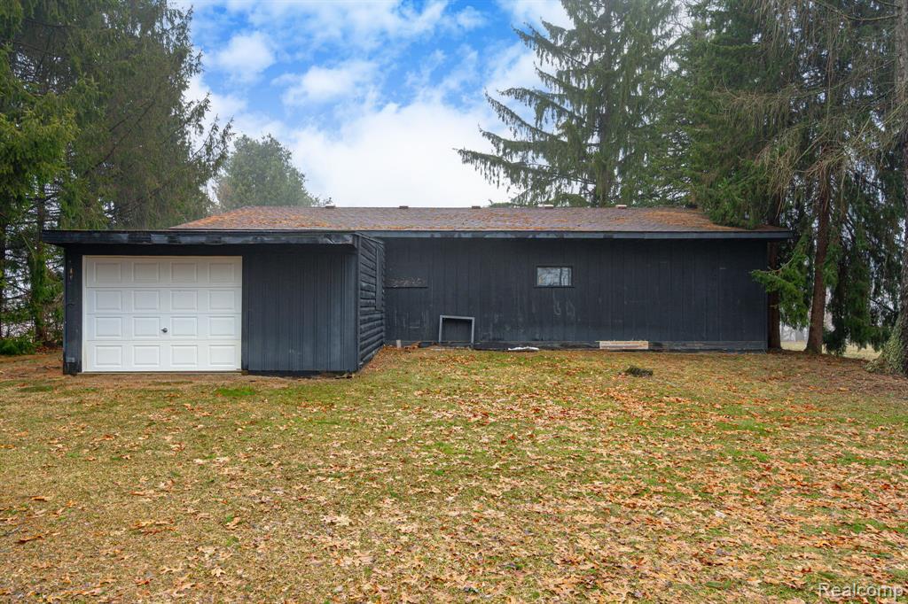 6803 Napoleon Road Jackson, MI 49201 - Photo 13 of 59