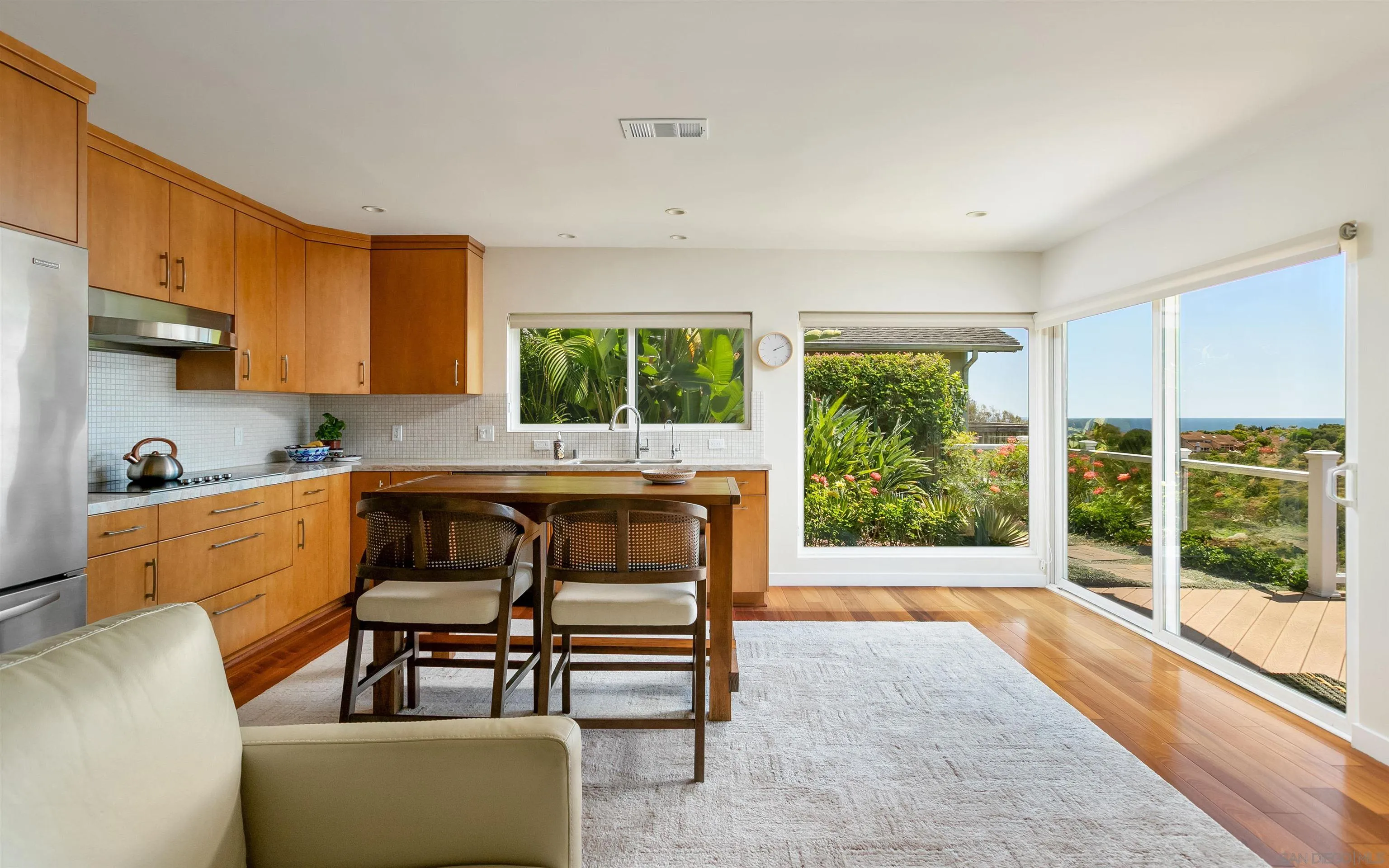 5958 Sagebrush Road La Jolla, CA 92037 - Photo 9 of 56