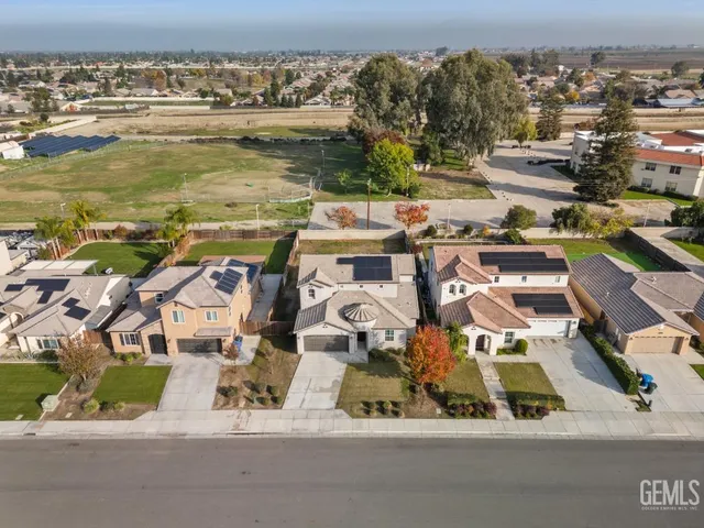 $430,000 | Undisclosed Address, Bakersfield, CA 93313