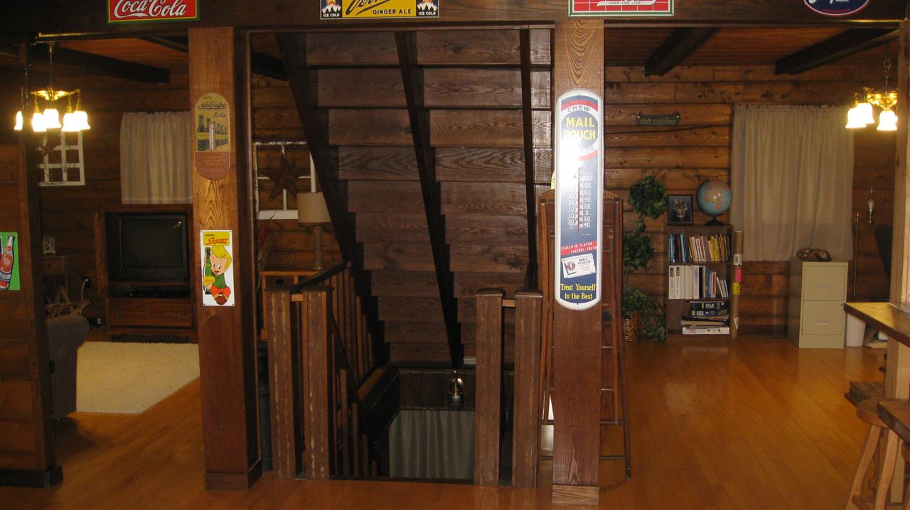 1652 Hollace Chastain Road Mitchell, IN 47446 - Photo 17 of 36 Gallery Image 17