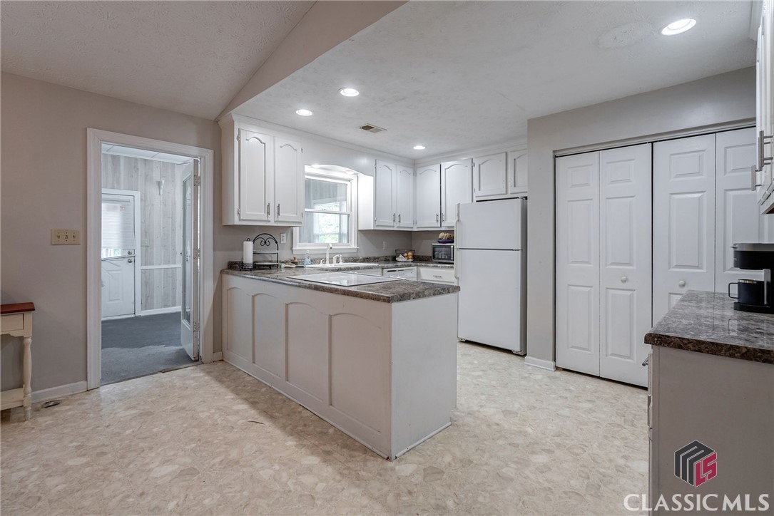 59 Cotton Road Winterville, GA 30683 - Photo 17 of 37