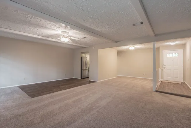 $1,700 | 6015 Knotty Post Lane, Spring, TX 77373