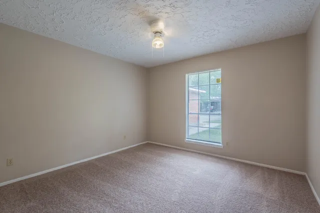 $1,700 | 6015 Knotty Post Lane, Spring, TX 77373