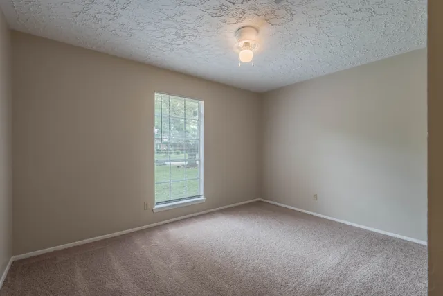 $1,700 | 6015 Knotty Post Lane, Spring, TX 77373