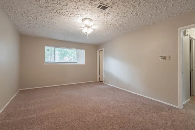 $1,700 | 6015 Knotty Post Lane, Spring, TX 77373