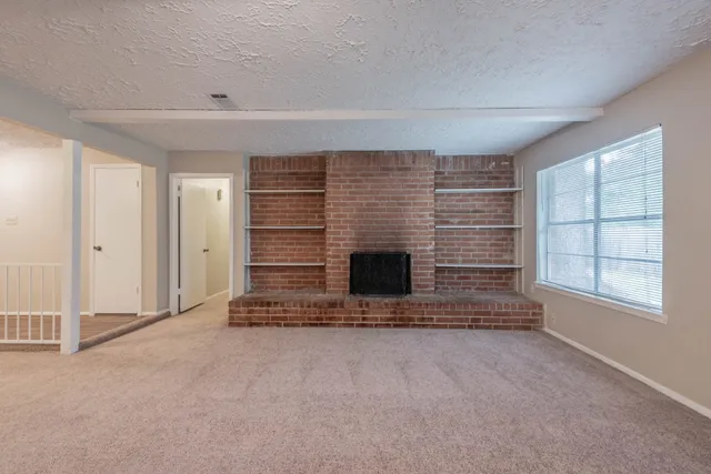 $1,700 | 6015 Knotty Post Lane, Spring, TX 77373