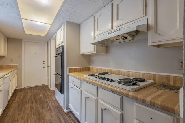 $1,700 | 6015 Knotty Post Lane, Spring, TX 77373