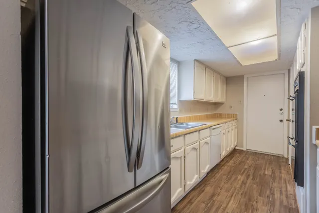 $1,700 | 6015 Knotty Post Lane, Spring, TX 77373